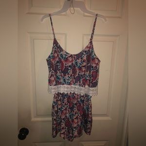 COPY - - Socialite Paisley Print shorts romper size M,